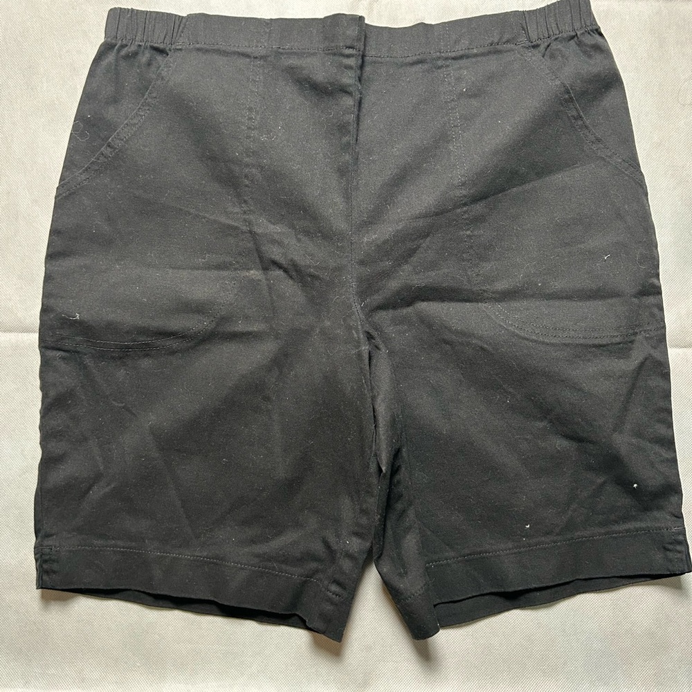 Real Size black pull on cotton shorts size large